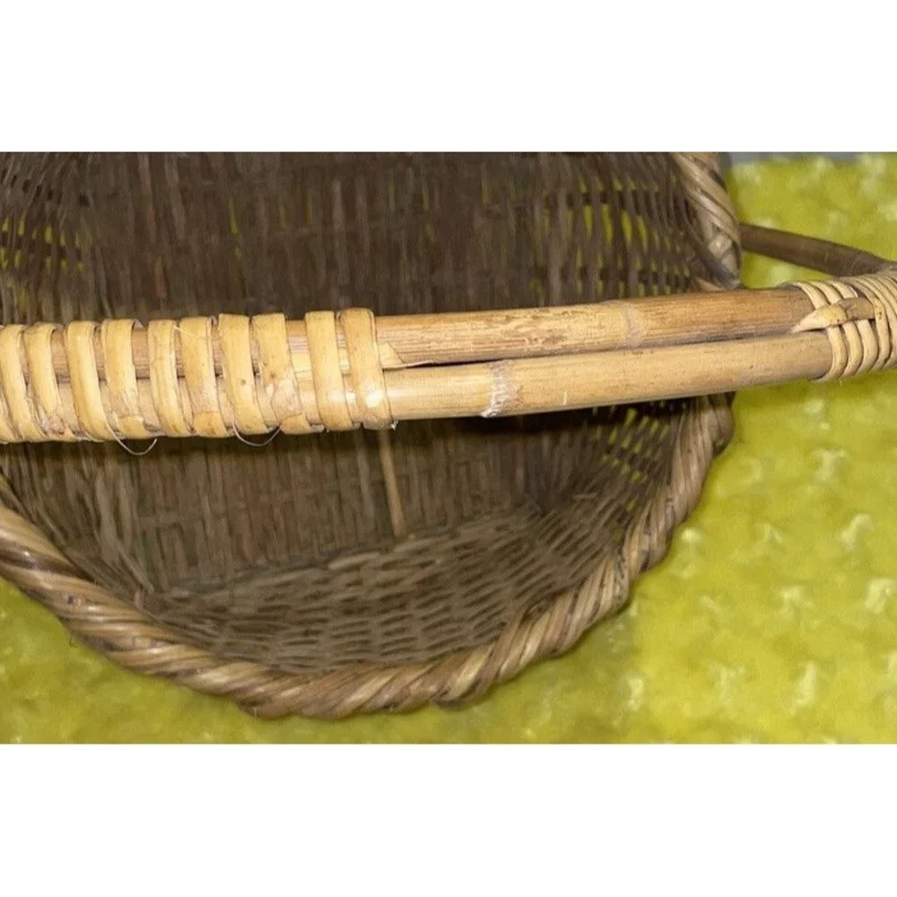 Large Amish Wicker Basket Handle Vintage 1900s Fall Home Decor Farmhouse Easter